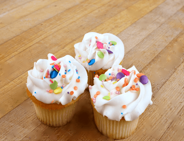 White Cupcakes